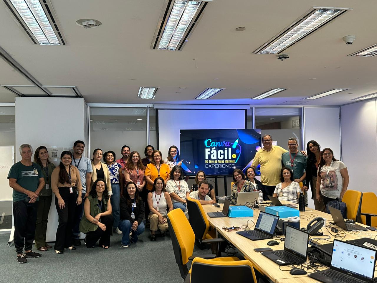 NTE Leopoldina em Destaque: Formação “Canva Fácil Experience” Impacta Servidores na Cidade Administrativa